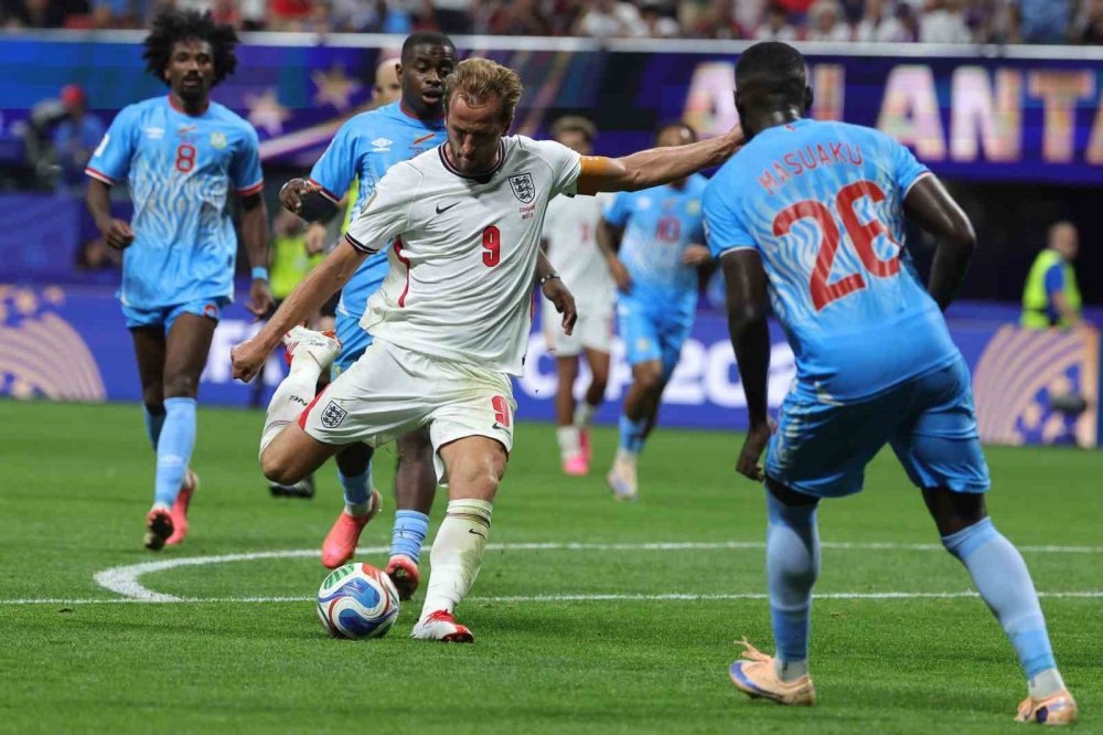 Harry Kane Yıldızlaştı, İ̇ngiltere Turladı