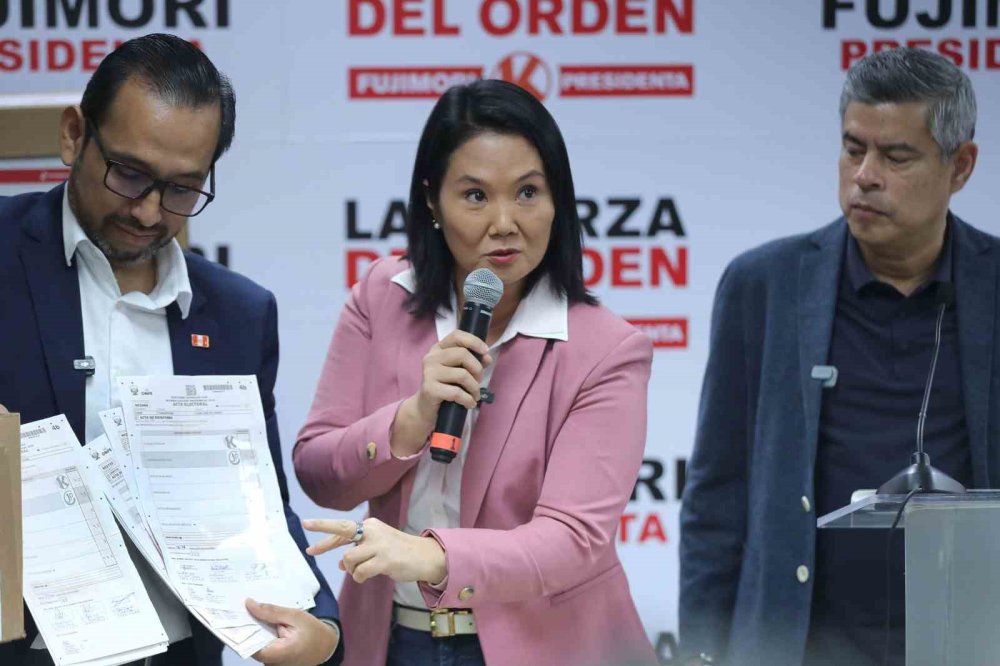 Peru Halkı Tercihini Yaptı.. Devlet Başkanlığına Keiko Fujimori Seçildi!