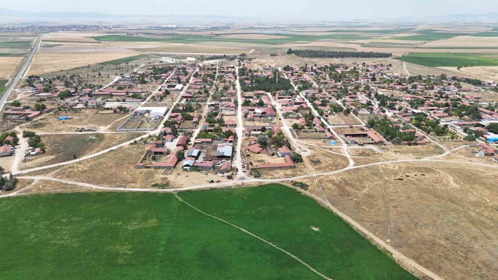 Adeta Cetvelle Çizilmiş 113 Yıllık Bu Köyde Çıkmaz Sokak Yok
