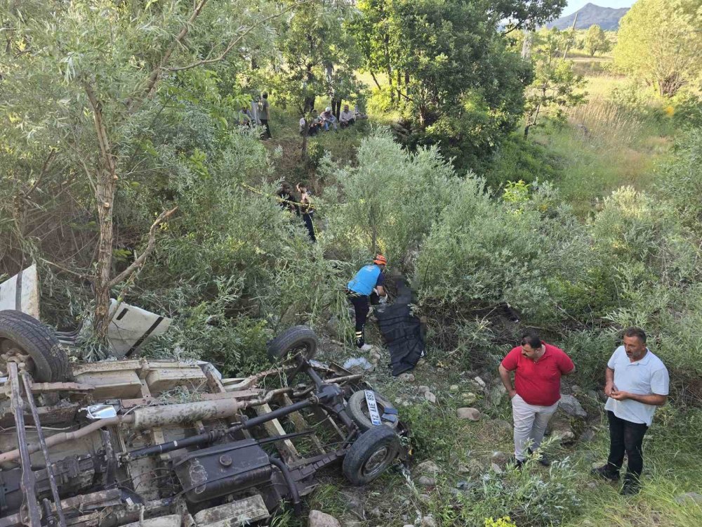 Bingöl’de Pikap Uçuruma Yuvarlandı: 3 Ölü, 2 Yaralı