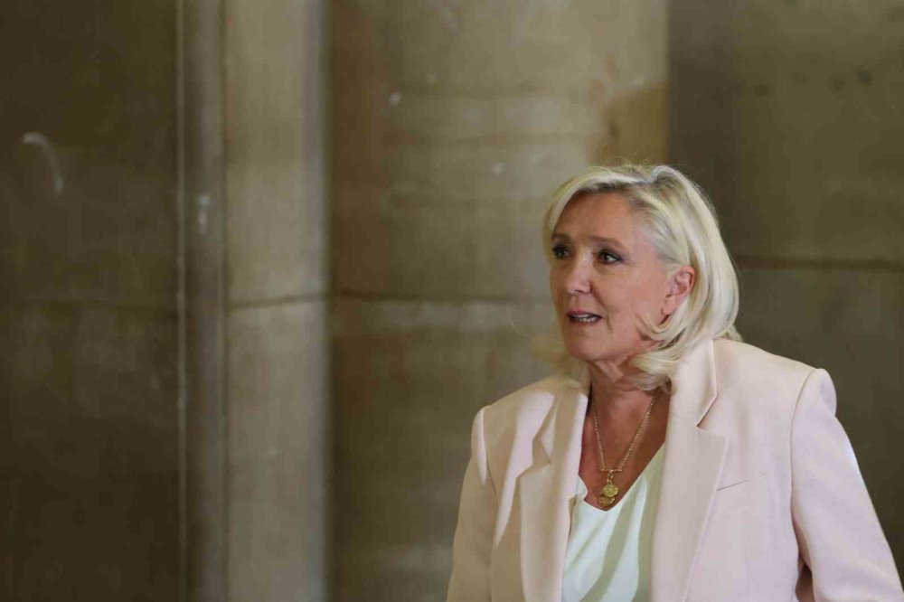 Marine Le Pen’e Hapis ve Siyasi Yasak.. 2027 Adaylığı İçin Yeni Süreç Başladı!