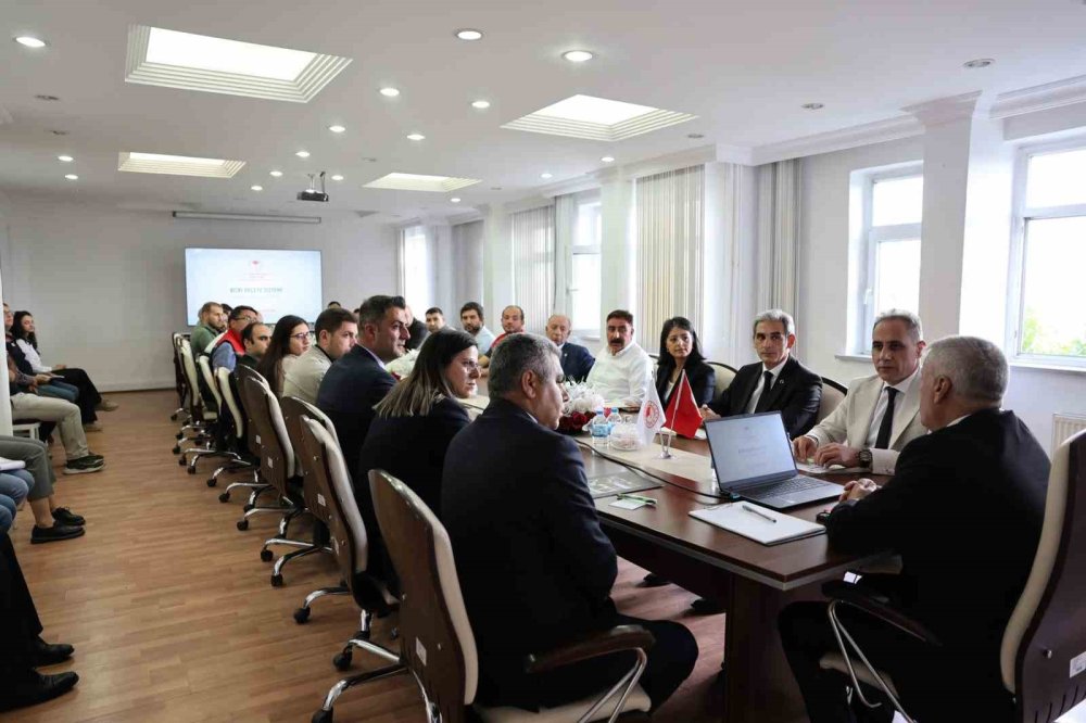 Kars'ta B-Reçete Sistemi Paydaşlara Tanıtıldı.. Yeni Uygulama Süreci Değerlendirildi!
