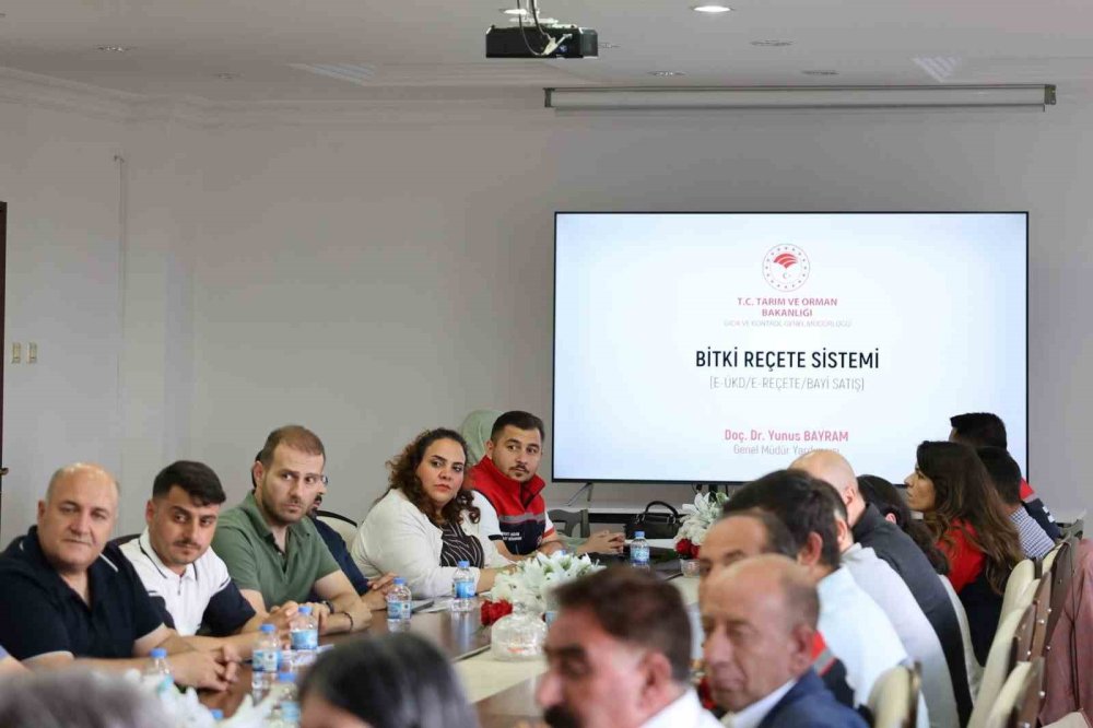 Kars'ta B-Reçete Sistemi Paydaşlara Tanıtıldı.. Yeni Uygulama Süreci Değerlendirildi!