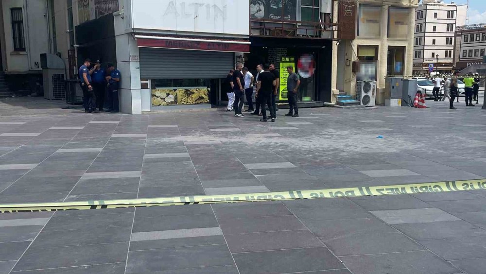 Alacak Verecek Meselesi: Silahla Vurulan Kuyumcu Hayatını Kaybetti