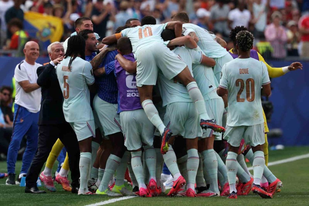 Mbappé ve Dembélé Sahneye Çıktı.. Fransa Dünya Kupası’nda Yarı Finale Yükseldi!
