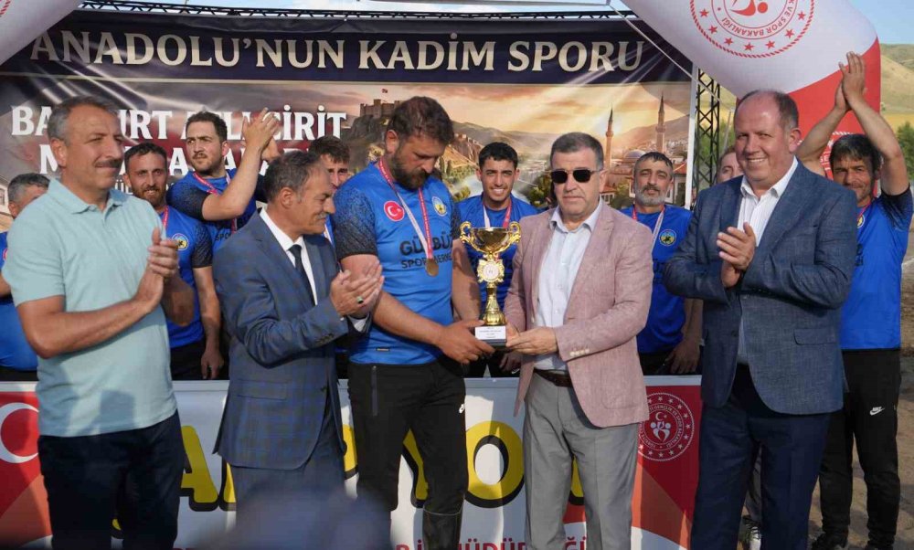 Bayburt'ta Cirit Şampiyonu 21 Şubat Atlı Spor Kulübü Oldu.. Bir Üst Lige Yükseldi!