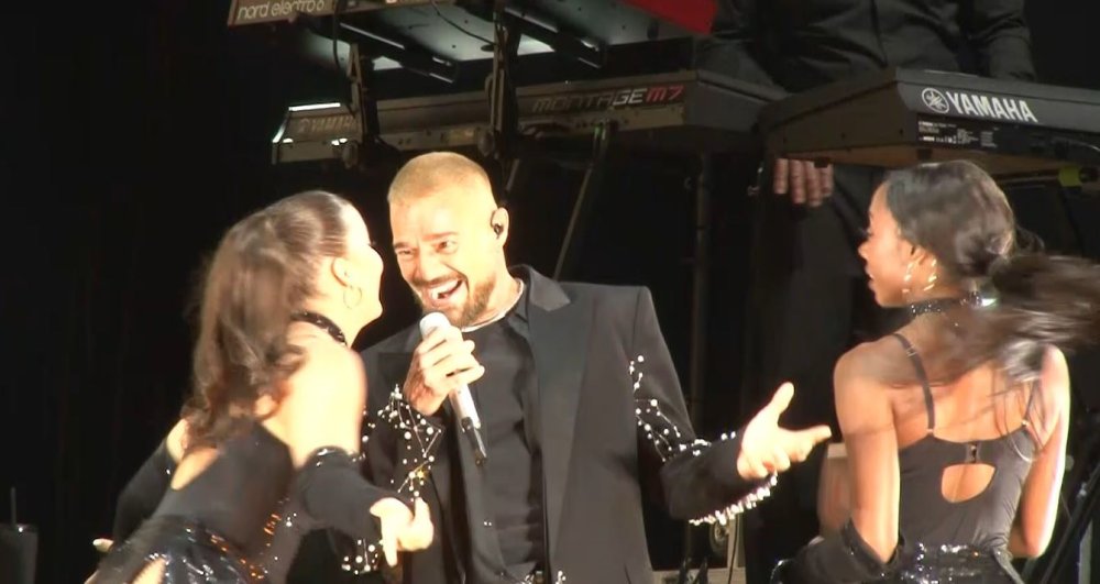 Ricky Martin 15 Yıl Sonra İstanbul’da Sahne Aldı.. Binlerce Hayranıyla Buluştu!