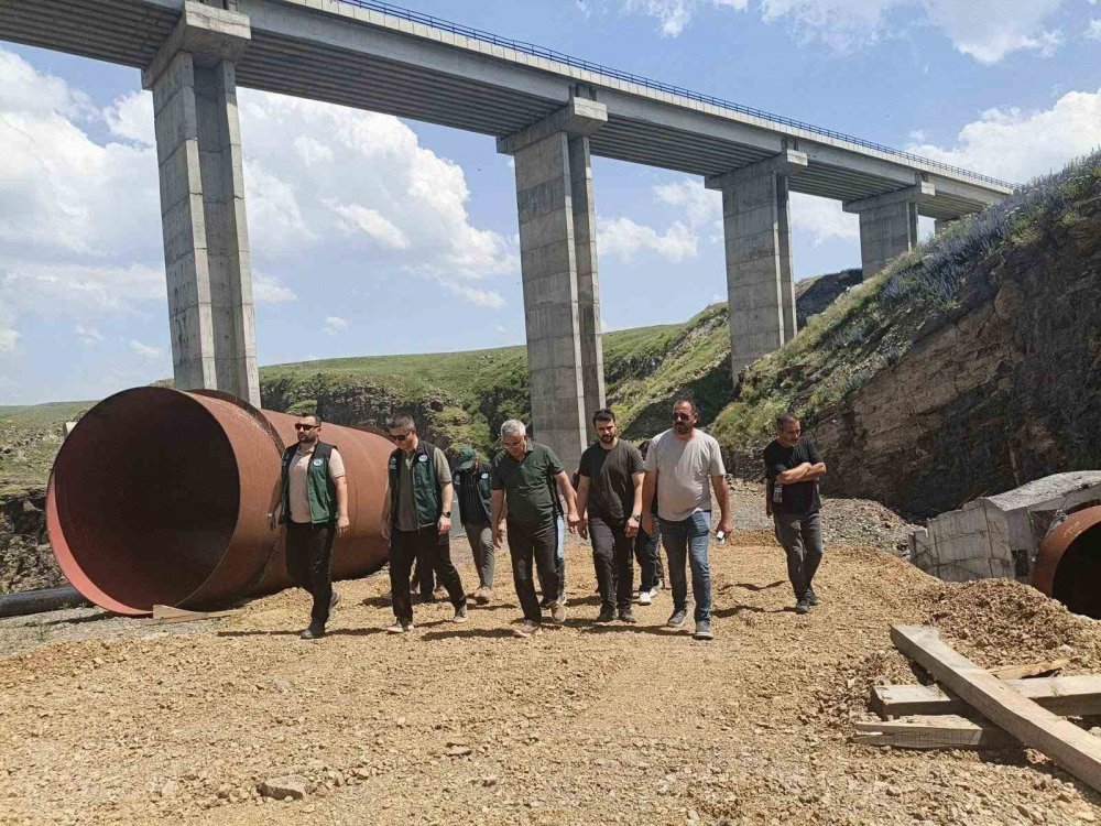 DSİ'den Kars'taki Sulama Yatırımlarına Yakın Takip.. Çalışmalar Sahada İncelendi!