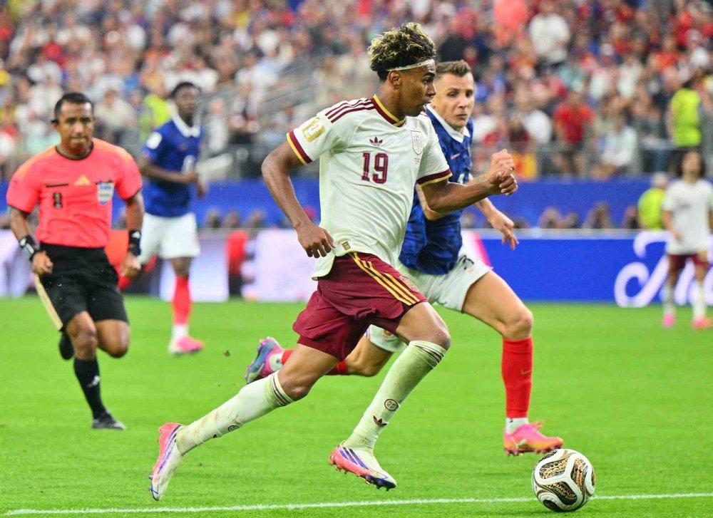 Şampiyon Belli Oluyor.. Messi ile Yamal Aynı Finalde Tarih Yazmaya Hazırlanıyor!