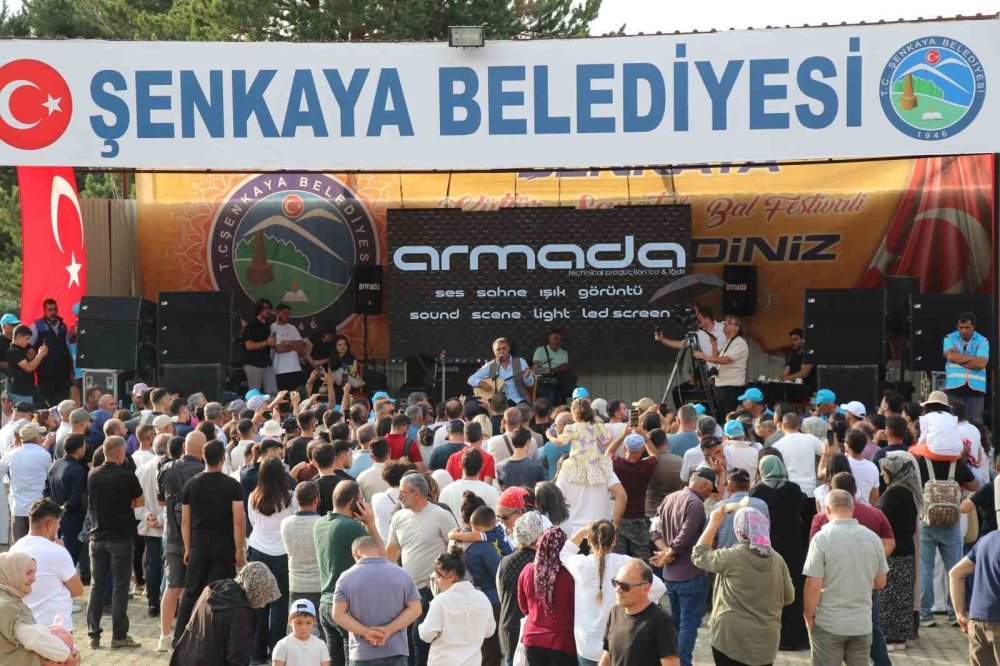 Şenkaya Bal Festivali Sona Erdi.. Organizasyona Yaklaşık 20 Bin Kişinin Katıldığı Açıklandı!