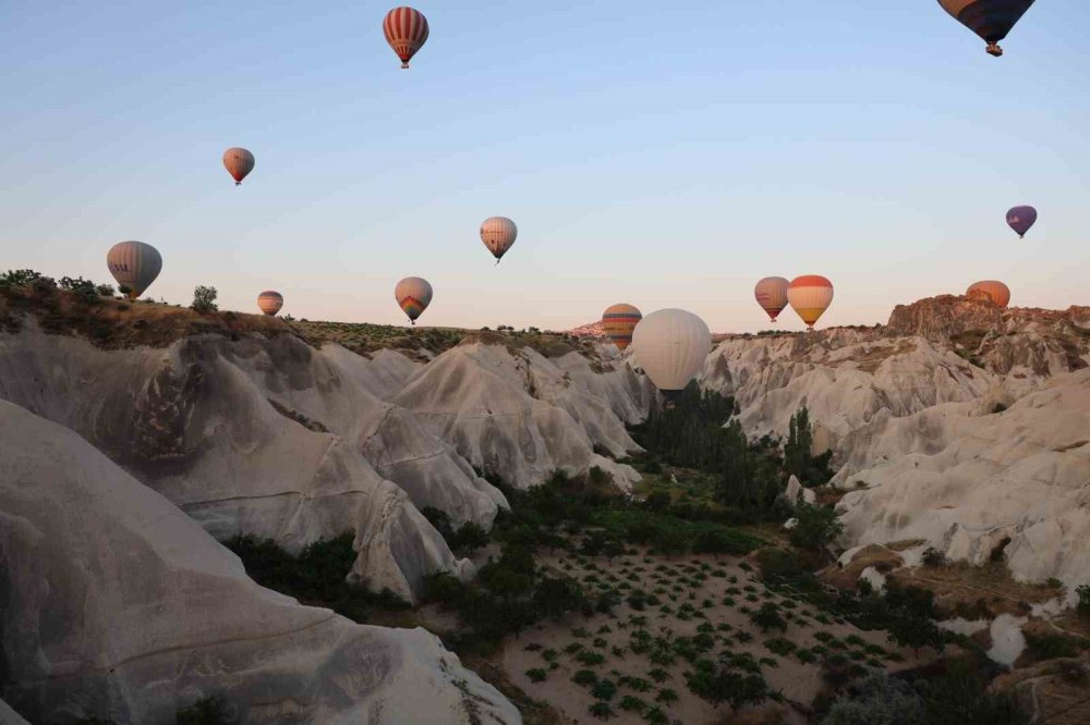 Kapadokya’da Balon Turizmi Zirvede.. 6 Ayda 306 Bin Turist Gökyüzüyle Buluştu!