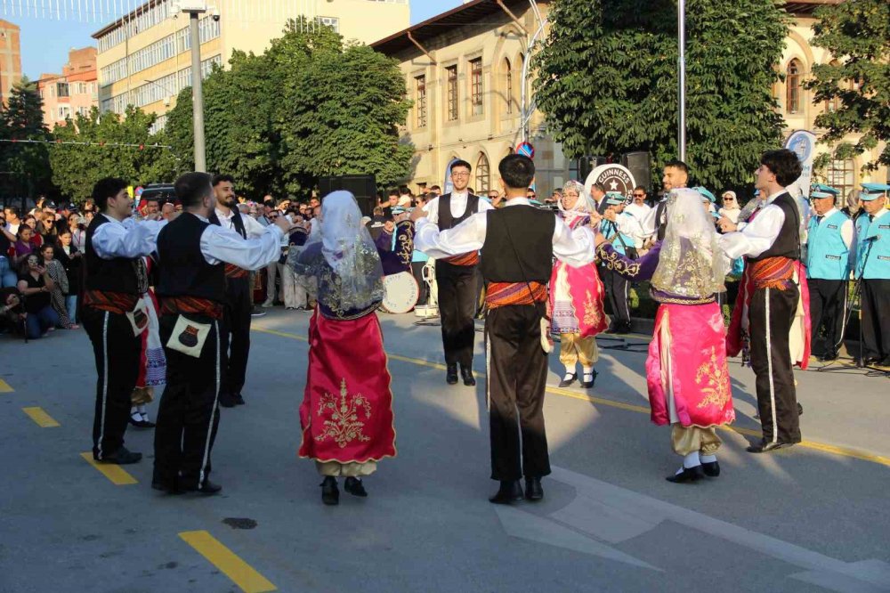 38. Uluslararası Hitit Fuar ve Festivali Kortej Yürüyüşüyle Başladı
