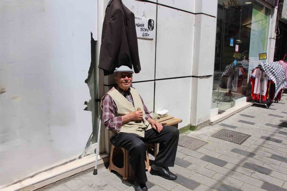 Bir Zamanlar 16 Ustaydılar.. Rize’de Mühürcülüğü Bugün Tek Kişi Yaşatıyor!