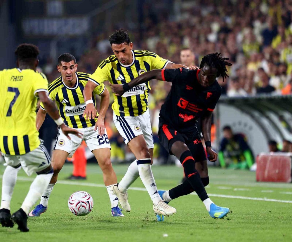 Şampiyonlar Ligi'nde Fenerbahçe Kazandı.. Rövanş Öncesi Kritik Avantaj!