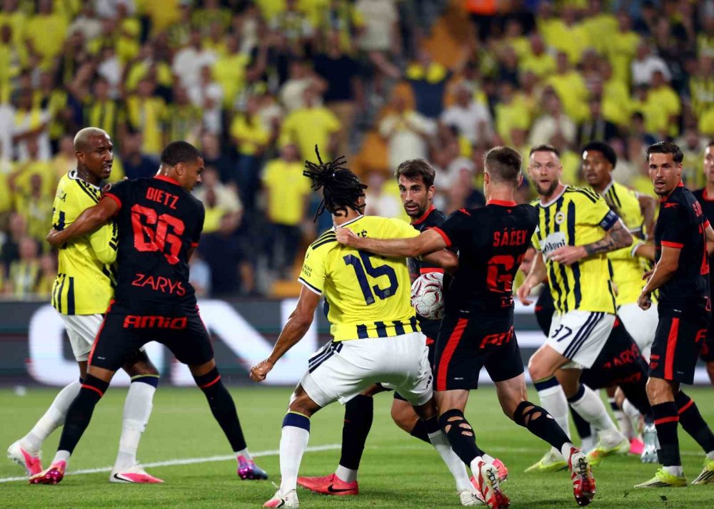 Şampiyonlar Ligi'nde Fenerbahçe Kazandı.. Rövanş Öncesi Kritik Avantaj!