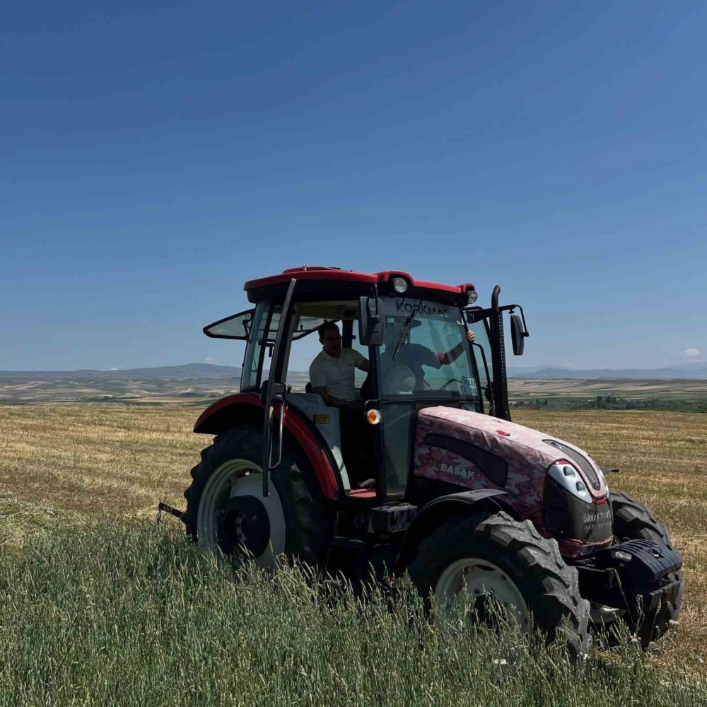Akyaka ve Digor’da Tarım ile Altyapı Çalışmaları.. Kurumlar ve Yöneticiler Sahaya İndi!