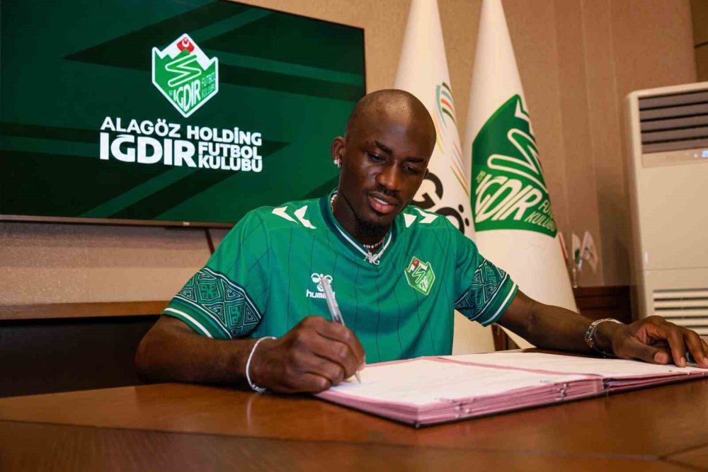 Yeşil-Beyazlılar Transferi Duyurdu.. Ganalı Forvet Felix Afena-Gyan Iğdır FK’da!