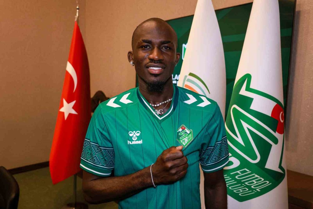 Yeşil-Beyazlılar Transferi Duyurdu.. Ganalı Forvet Felix Afena-Gyan Iğdır FK’da!
