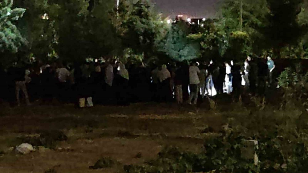 Batman’da Mezarlıkta Silahlı Saldırı.. Baba, Oğlu ve Yeğeni Hayatını Kaybetti!