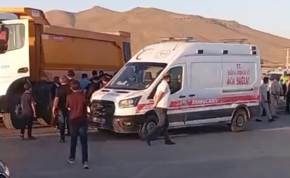 Hakkari’de Üç Ayrı Trafik Kazası: 1 Ölü, 7 Yaralı