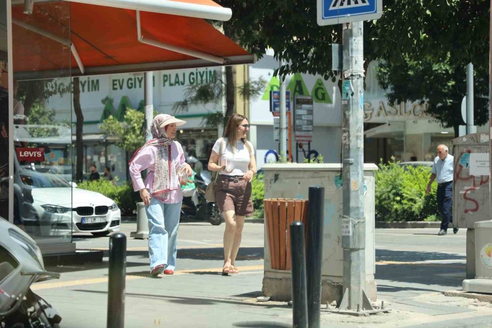 Adana’da Termometreler 42 Dereceyi Gösterdi