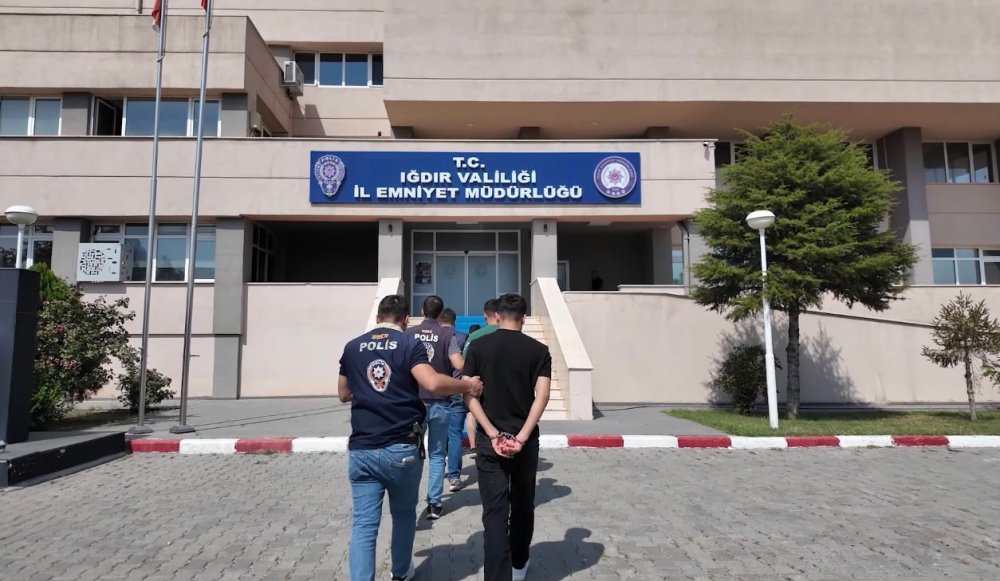 Iğdır'da Dolandırıcılık ve Yasa Dışı Bahis Soruşturması.. 4 Şüpheli Cezaevinde!