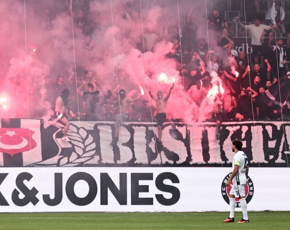 Avrupa Kupalarında Farklı Gece.. Beşiktaş Üst Tura Yükseldi, Başakşehir Elendi!