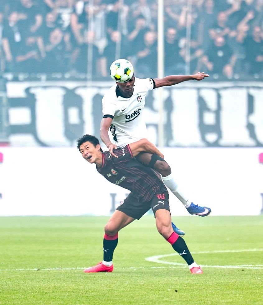 Avrupa Kupalarında Farklı Gece.. Beşiktaş Üst Tura Yükseldi, Başakşehir Elendi!