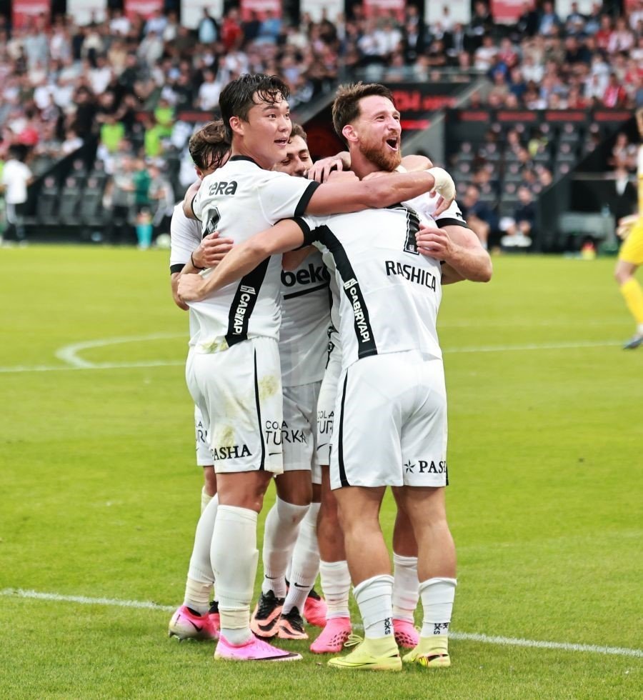 Avrupa Kupalarında Farklı Gece.. Beşiktaş Üst Tura Yükseldi, Başakşehir Elendi!