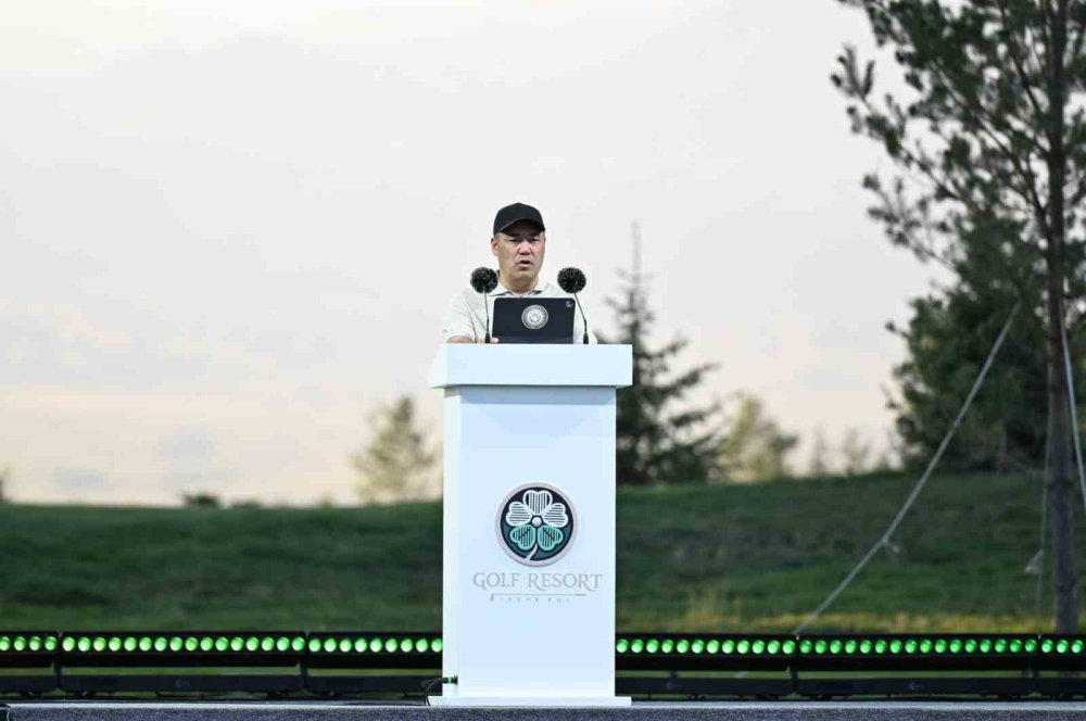 Caparov, Aliyev, Mirziyoyev ve Rahman.. Kırgızistan’daki Golf Açılışında Buluştu!