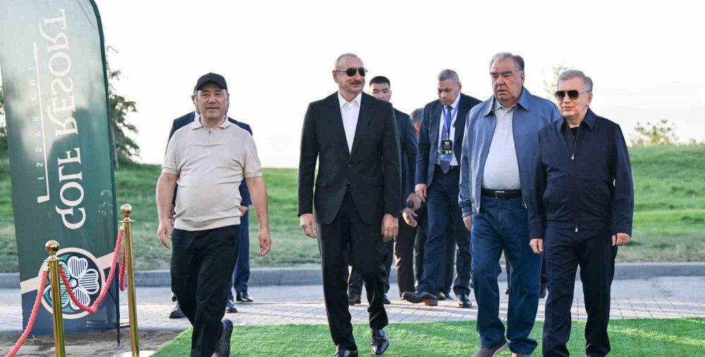 Caparov, Aliyev, Mirziyoyev ve Rahman.. Kırgızistan’daki Golf Açılışında Buluştu!