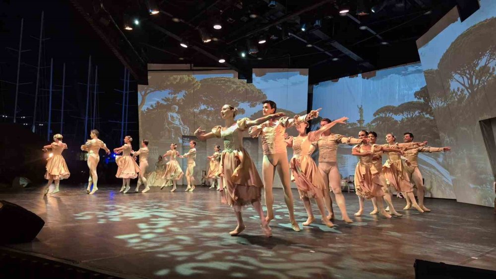 Bodrum’da Bale Festivali Başladı.. “Kuğu Gölü” Açılış Gecesinde Perdeyi Açtı!