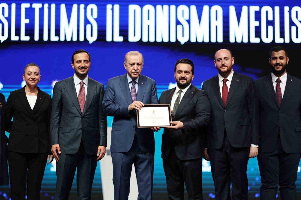 Tuzla, Çekmeköy Ve Şile Belediye Başkanları Ak Parti’ye Katıldı