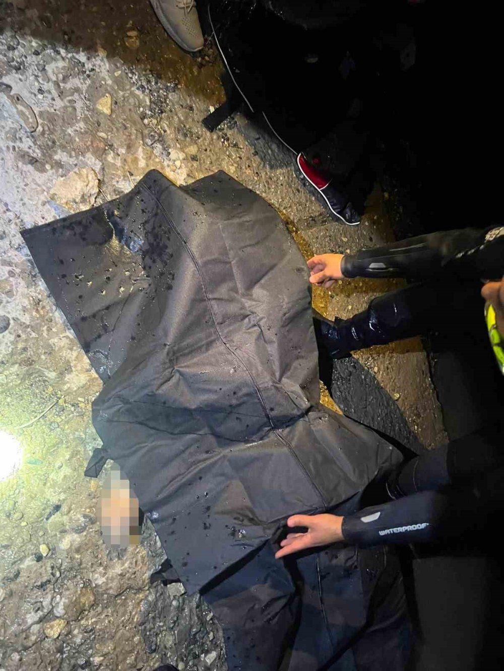 Siirt Botan Çayı’nda Acı Son: 11 Yaşındaki Çocuk Ölü Bulundu, Kayıp Babası Aranıyor