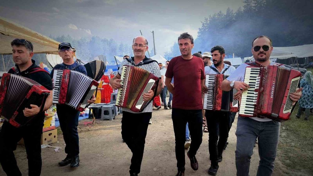 Artvin’deki 27. Satave Gevrek Festivali.. Bölgenin Ortak Kültürünü Yaşattı!