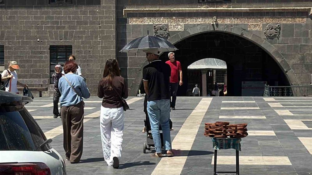 Diyarbakır’da Termometre 45 Dereceyi Gösterdi
