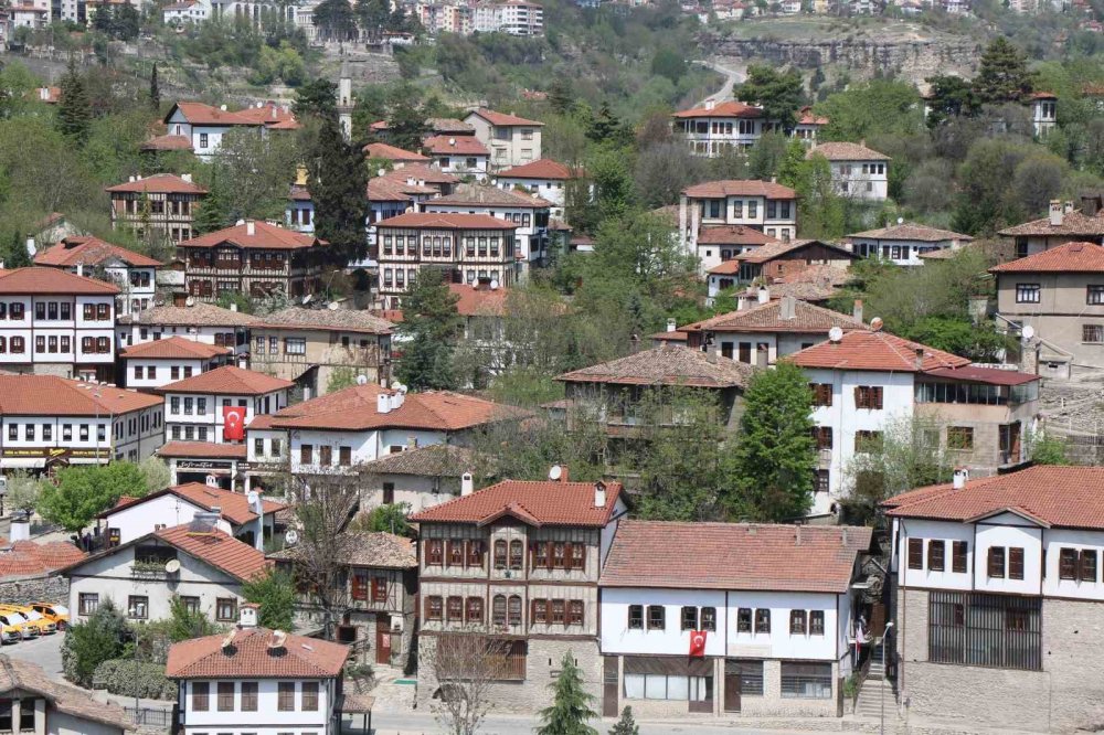 Safranbolu’da Yılın İlk 6 Ayında 104 Bin 258 Kişi Konakladı