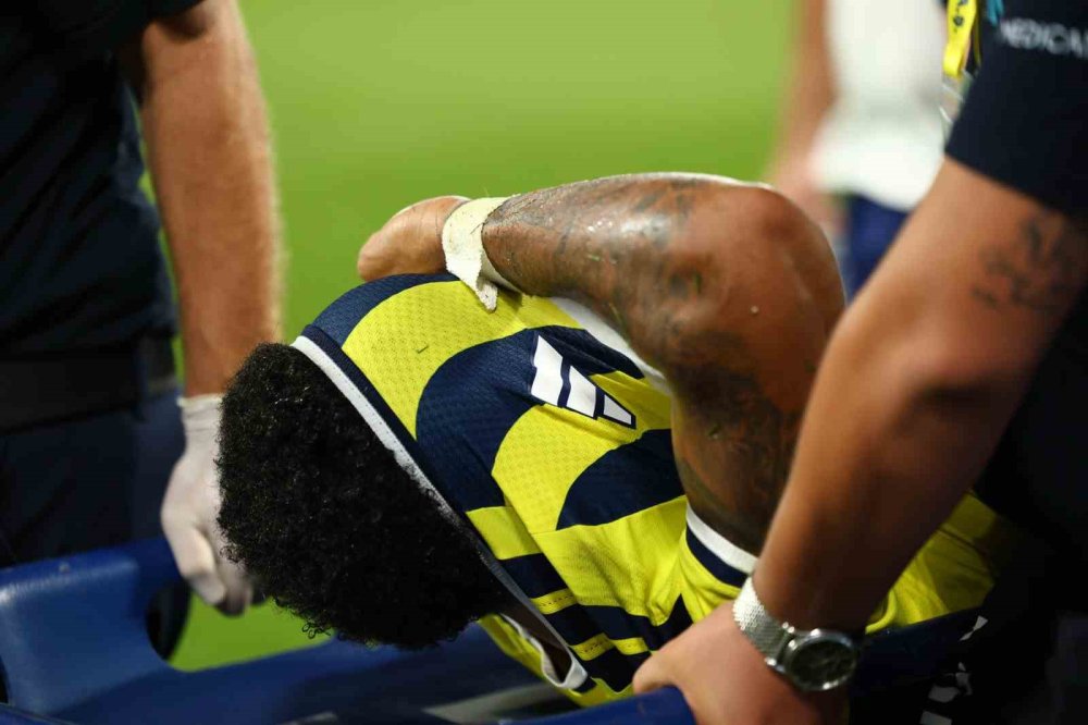 Fenerbahçe Tur Kapısını Araladı.. Sturm Graz Karşısında Rövanş Öncesi Avantaj Sağladı!