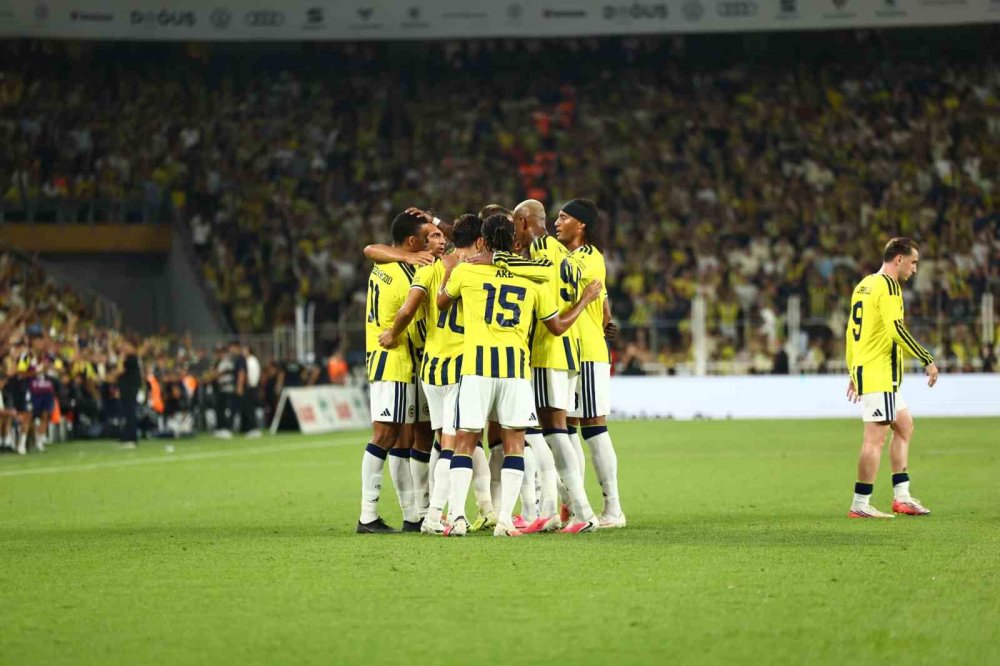 Fenerbahçe Tur Kapısını Araladı.. Sturm Graz Karşısında Rövanş Öncesi Avantaj Sağladı!