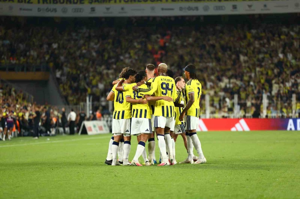 Fenerbahçe Tur Kapısını Araladı.. Sturm Graz Karşısında Rövanş Öncesi Avantaj Sağladı!