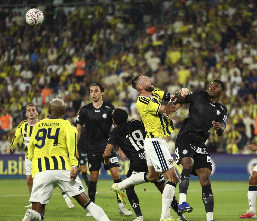 Fenerbahçe Tur Kapısını Araladı.. Sturm Graz Karşısında Rövanş Öncesi Avantaj Sağladı!