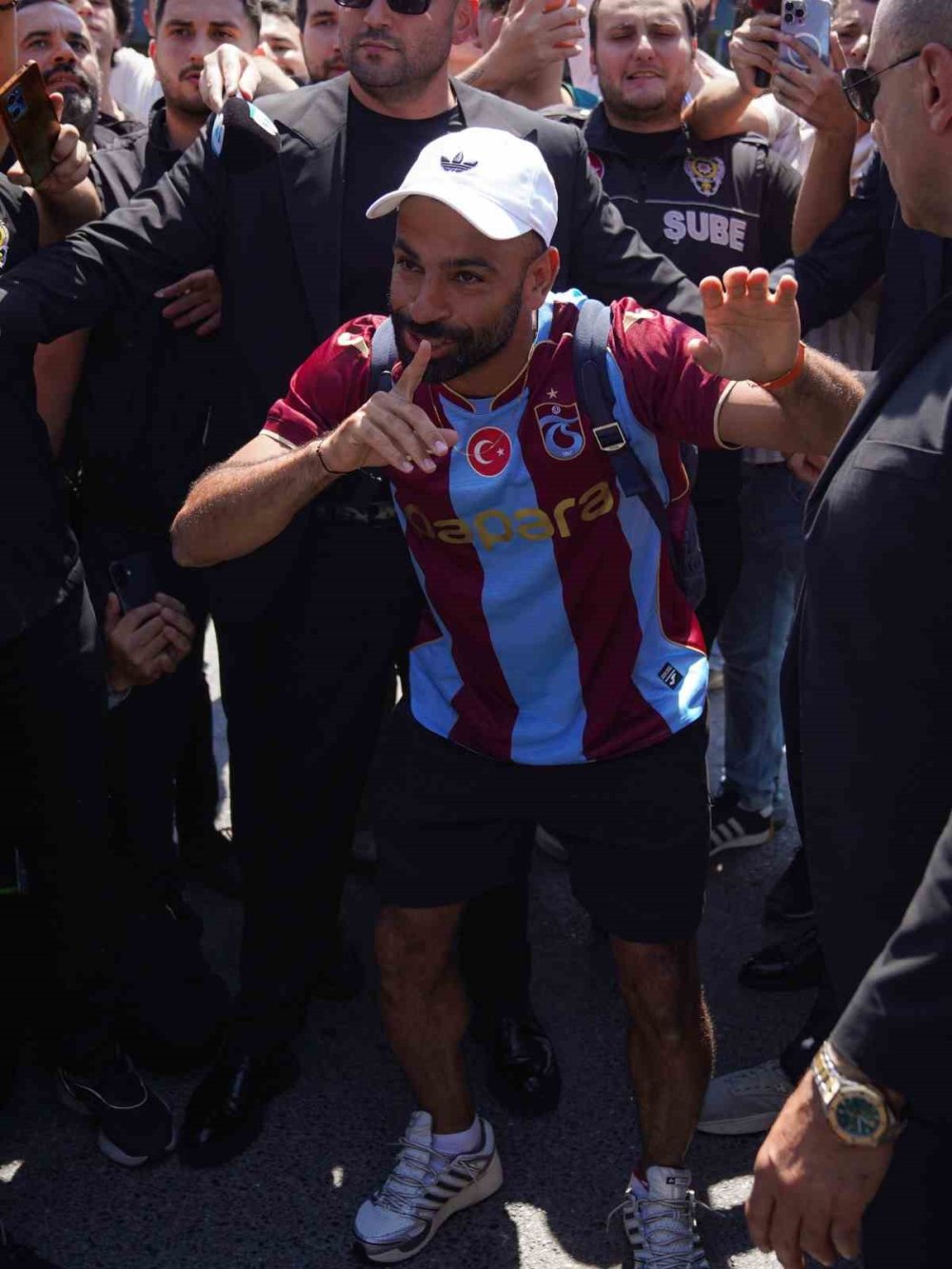 Türkiye Futbolu'nda Hareketli Gün.. Salah Transferi, Kupa Takvimi ve Lig Gündemi!