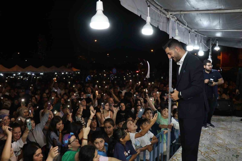 Oltu'da Festival Konserleri Sürüyor.. Kale Meydanı'ndaki Program Yoğun İlgi Gördü!