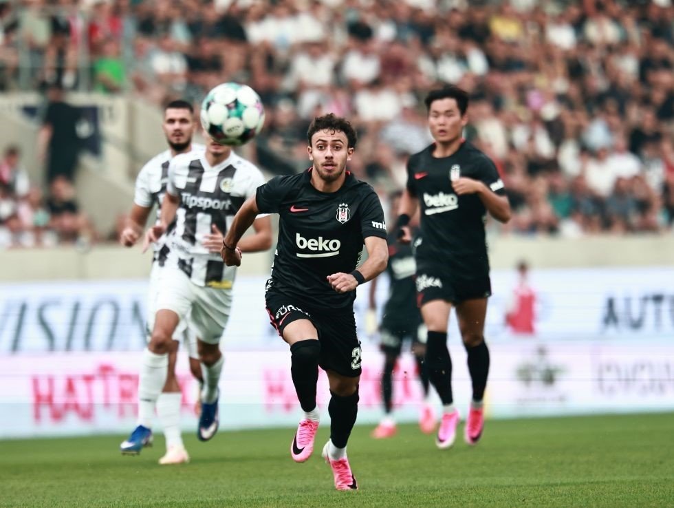 UEFA Avrupa Ligi’nde Beşiktaş Güldü.. 10 Kişiyle Hradec Kralove’yi Geçti!