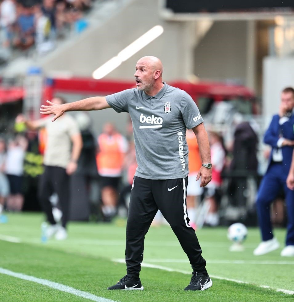 UEFA Avrupa Ligi’nde Beşiktaş Güldü.. 10 Kişiyle Hradec Kralove’yi Geçti!