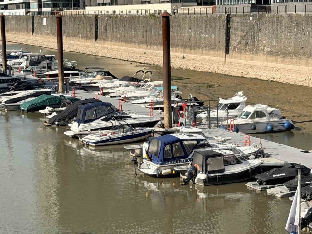 Ren Nehri’nde Kuraklık Alarmı: Su Seviyesinde Tarihi Düşüş Yaşandı