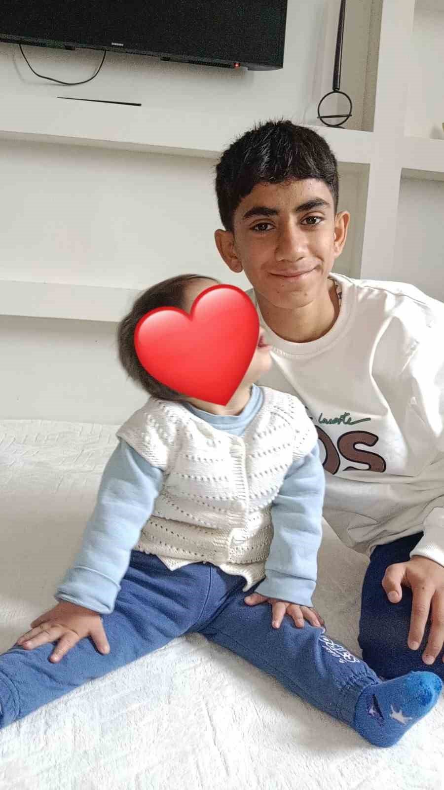 Su Birikintisinde Yaşamını Yitiren Ertuğrul Akyüz.. Oltu'da Gözyaşlarıyla Defnedildi!