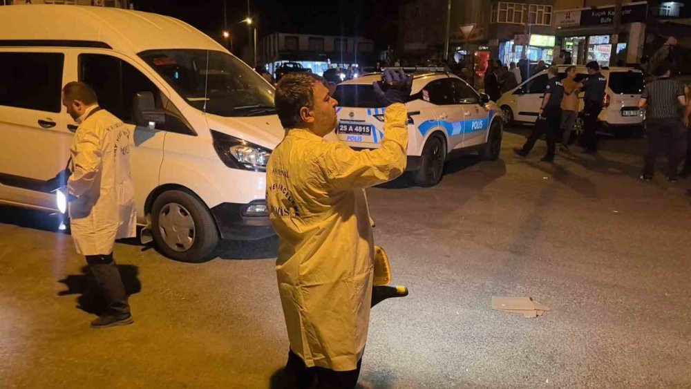 Erzurum’da Silahlı Kavga Çıktı.. Yaralanan Kişi Hastaneye Kaldırıldı, Şüpheli Kaçtı!