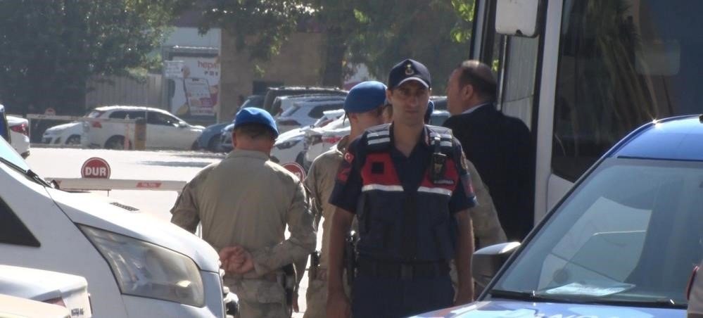 Menderes Belediyesi Soruşturması.. İlkay Çiçek’in de Aralarında Olduğu 10 Kişi Tutuklandı!