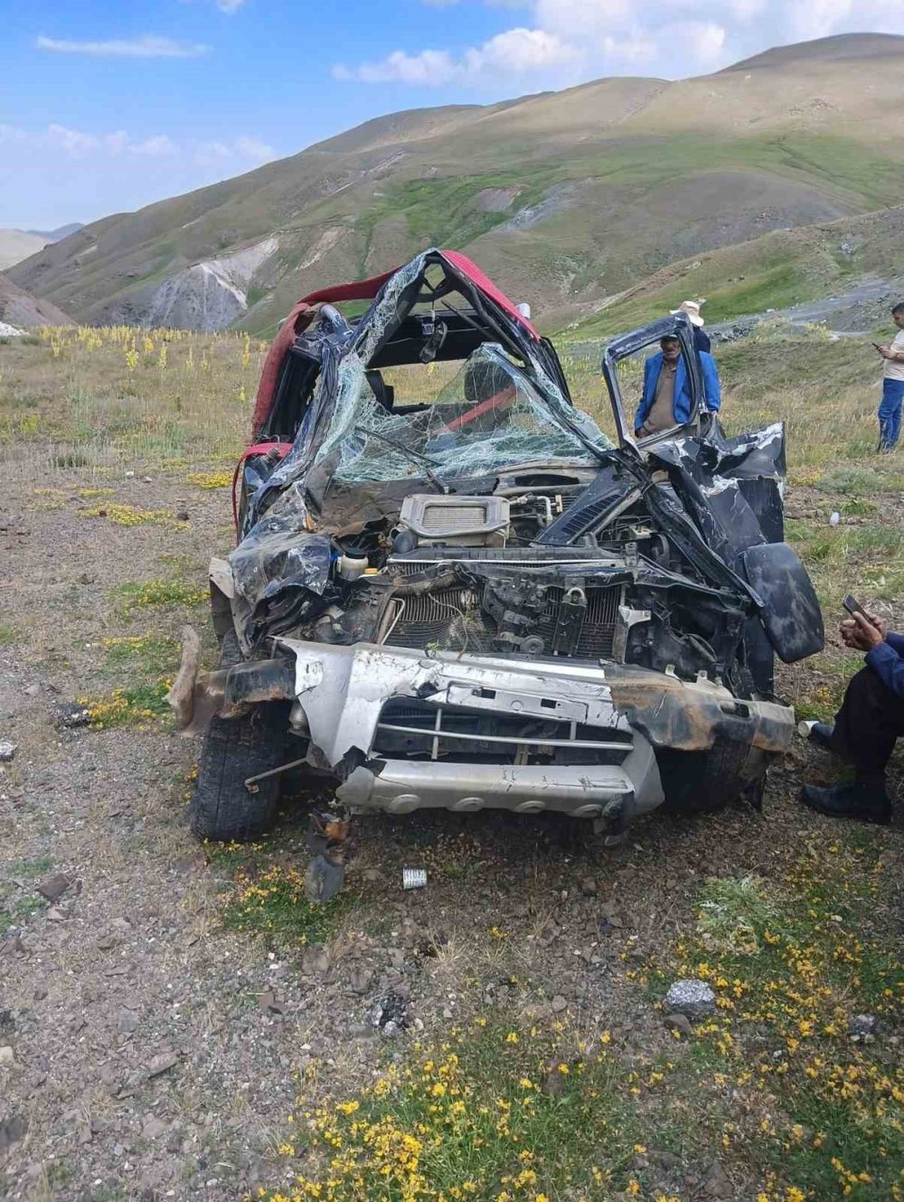 Palandöken Geçidi’nde Feci Kaza: 150 Metrelik Uçuruma Yuvarlandı